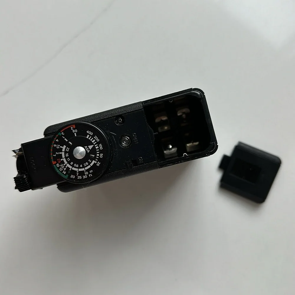 Konica x-28 auto flash
